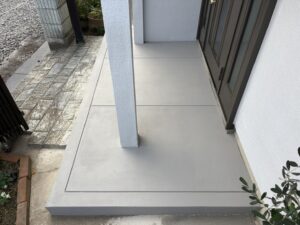 【福島市】A様邸 玄関床（内外部）塗装工事